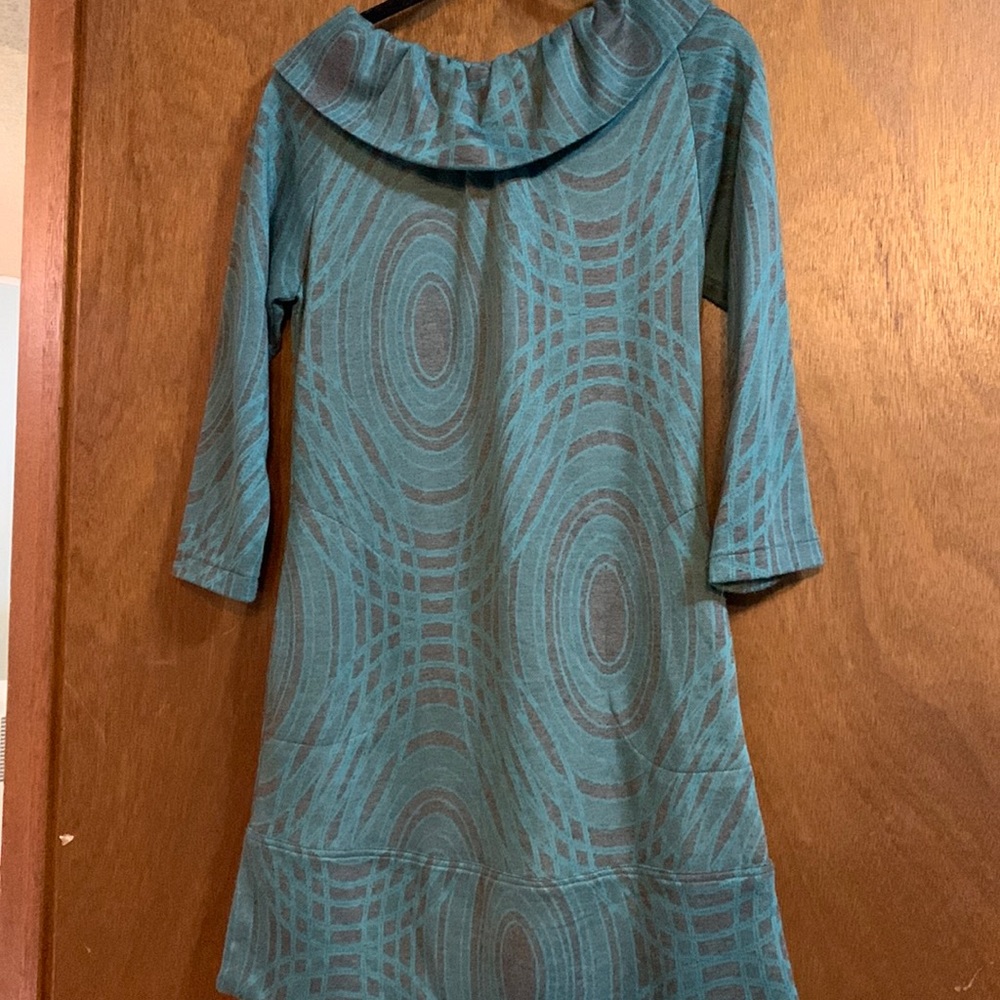 Nico LA Green And Gray Color 3/4 Sleeve Dress With POCKETS Size Small